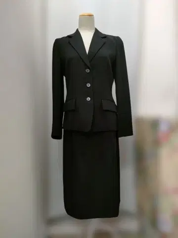 레킵 포멀 블랙 스커트 셋업