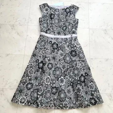 택 포함 TOCCA 워셔블 PRIMULA  드레스 플라워 자수