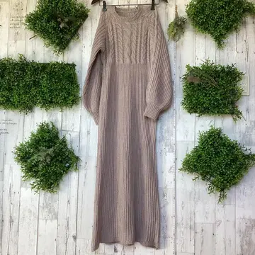 평평하게 놓음 가슴 너비 47 허리 38