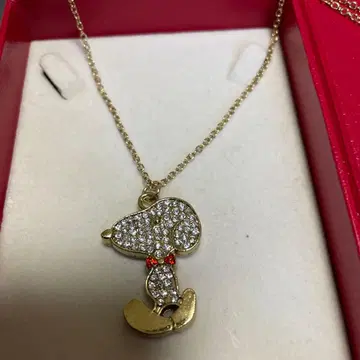 스누피 크리스탈 펜던트 목걸이