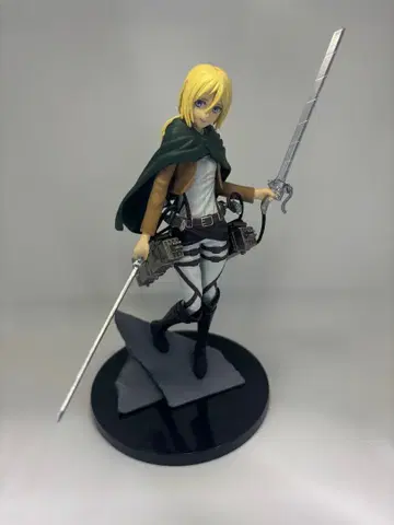 타이토 진격의 거인 크리스타 렌즈 히스토리아 피규어