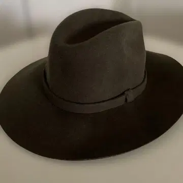 본고장 이탈리아제 베네리 몬타코네 여성용 햇 울 57cm