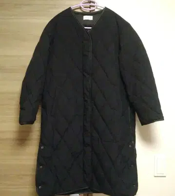 PLST 퀼팅 롱 코트 블랙