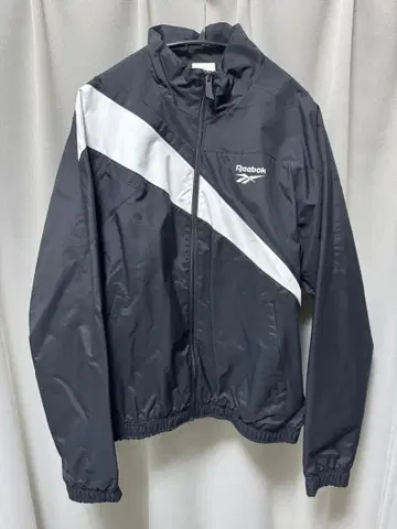 Reebok 나일론 자켓 블랙/화이트 사이즈0