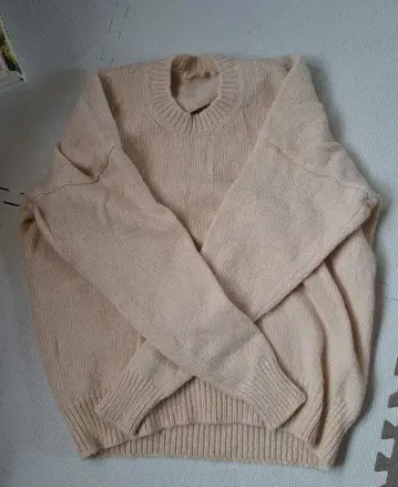 플라주 크루넥 니트 스웨터