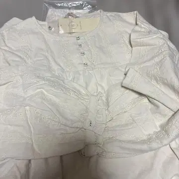 SM2 미사용 레이스 절개 원피스