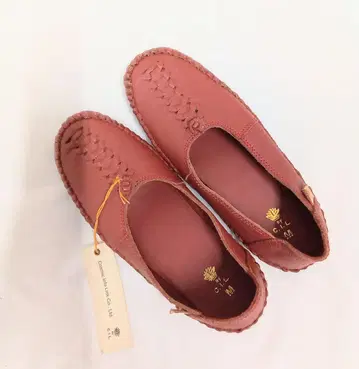 [ 미사용 ] C.I.L 천연 가죽 신발 M 사이즈