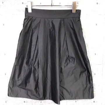 BARNEYS NEW YORK 트레디셔널 모드 플리츠 플레어 스커트