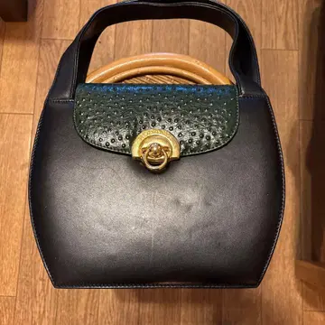 KOBANA 핸드백 블랙과 그린