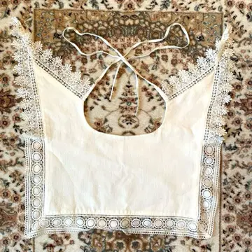 아이보리 레이스 탈부착 카라