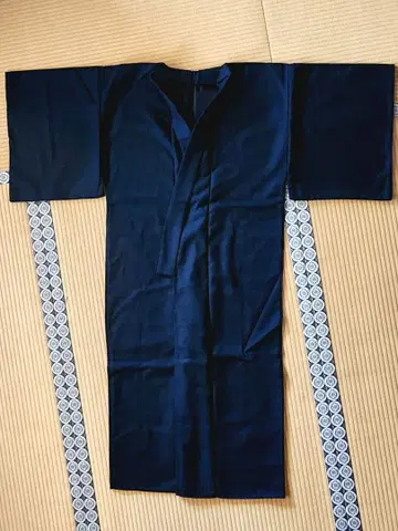 다크 블루 도테라