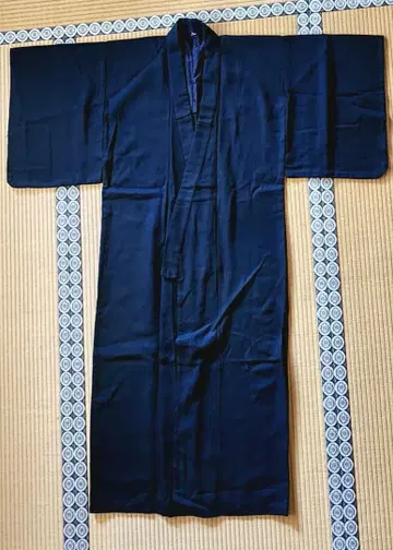 다크 블루 도테라