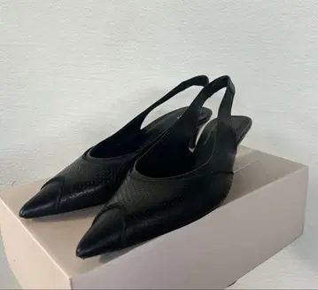 COS 펌프스 블랙 37