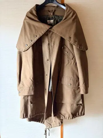 [ FULLNELSON ] 빅 칼라 모즈 코트