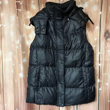 유니클로 블랙 다운 베스트 지레 후드 부착 다운 90