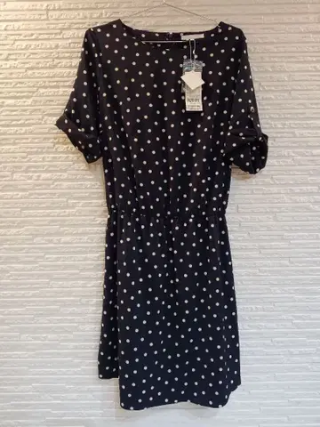 미사용 새상품 자유구 도트 무늬 원피스 네이비 허리 벨트 포함 빅 사이즈