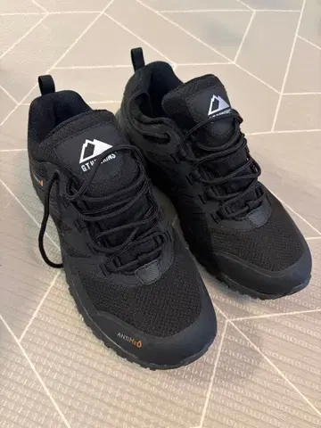 G.T. HAWKINS 블랙 신발 27.5cm