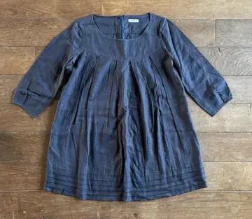 여성용 ina 다크 그레이 네이비 5부 소매 플리츠 튜닉 상의