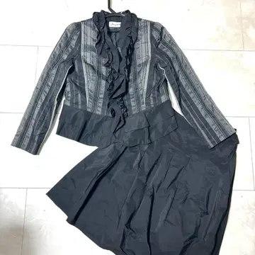 프릴 부착 자켓 스커트 셋업 2개 세트