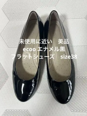 거의 새상품급 에나멜 블랙 플랫슈즈 size 38
