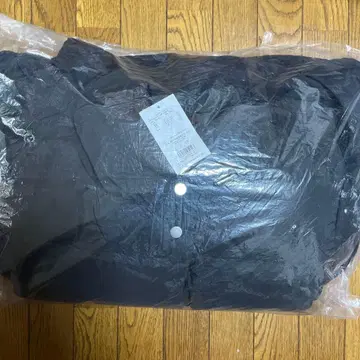 EMODA 커브 슬리브 퍼프 다운 블루종