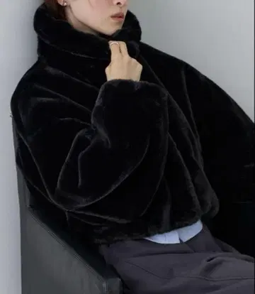 블랙 다운 자켓