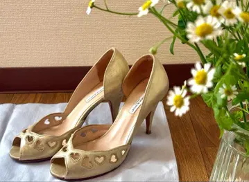 Patricia Blanchet 골드 하이힐