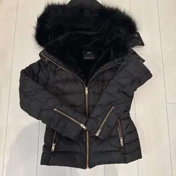 ZARA 블랙 퍼(fur) 부착 다운 자켓