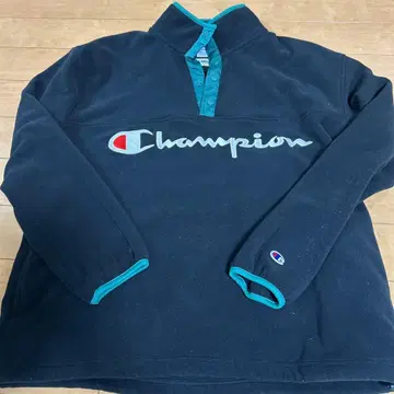 XLARGE x Champion 콜라보 플리스