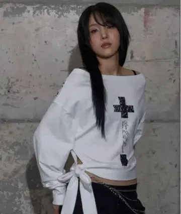 Boatneck Ribbon Tie Sweatshirt (WHITE)