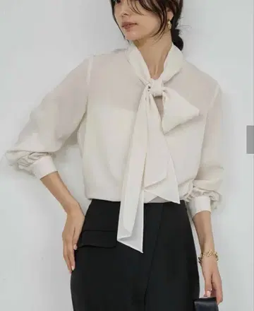 [ 완판템 ] 피네스 보타이 블라우스