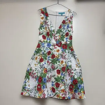 FEVER 플라워 프린트 슬리브리스 원피스 armoire