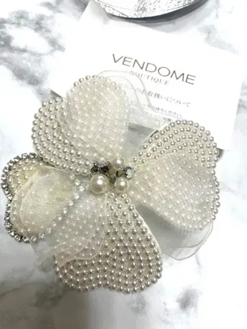 VENDOME 플라워 브로치