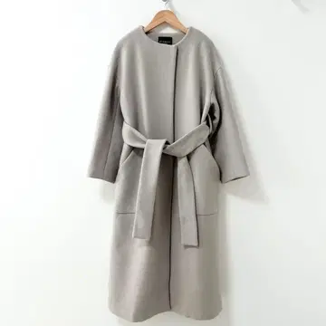 새상품급 베르메이유 페예나 Super100s 멜톤 텐트 라인 코트