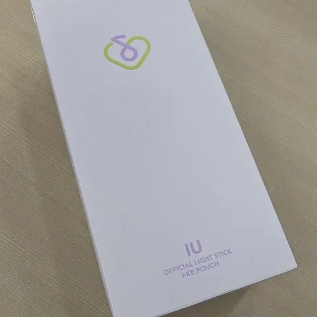 아이유 IU 공식 응원봉 아이크 파우치