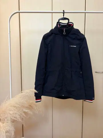 타미힐피거 후드 부착 나일론 자켓 네이비
