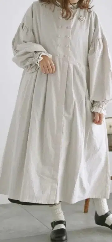 사만사 모스모스 2025년 더블 버튼 겉옷 원피스