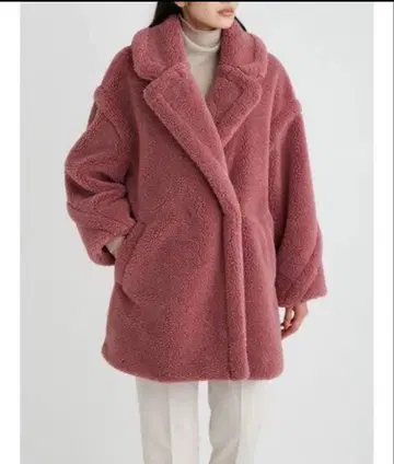 미라 오웬 빅 컬러 미들 기장 보아 코트