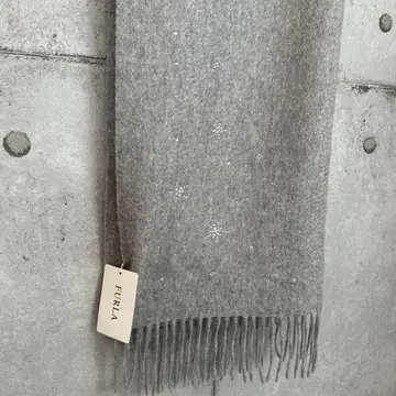 택 포함 새상품 FURLA 캐시미어 100% 그레이 머플러 프린지 눈꽃