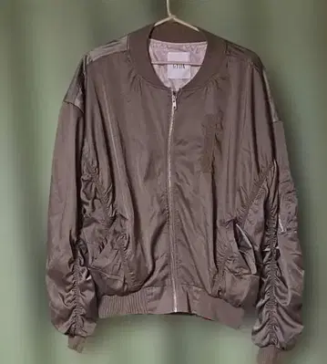 GYDA 카키, 브라운 계열 점퍼