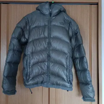 THE NORTH FACE 후드 부착 다운 자켓 그레이