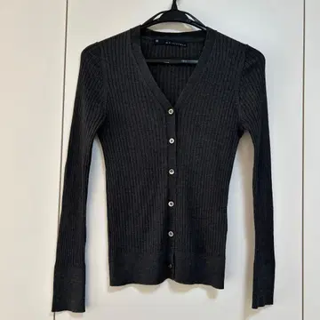 마르티니크 V넥 가디건