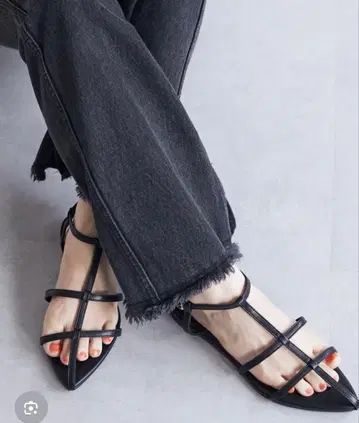 DISCOAT 디스코트 센터 스트랩 플랫슈즈