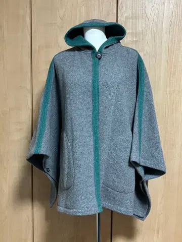 MANOMANO 후드 부착 판초