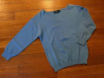 JUSCULITY 블루 오부 소매 니트