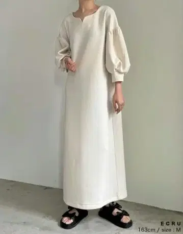 2WAY 종이상자 하트넥 퍼프 슬리브 내로우 원피스