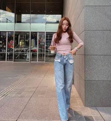 sheller 백리본 니트탑