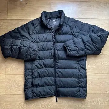 울트라 라이트 다운 블랙 자켓