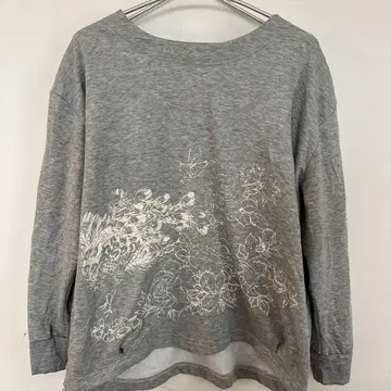 [ L ] 꽃무늬 프린트 그레이 맨투맨 여성용 트레이닝복