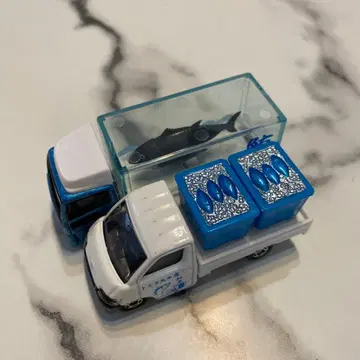 토미카 미니카 어류 운반 트럭 화이트 블루